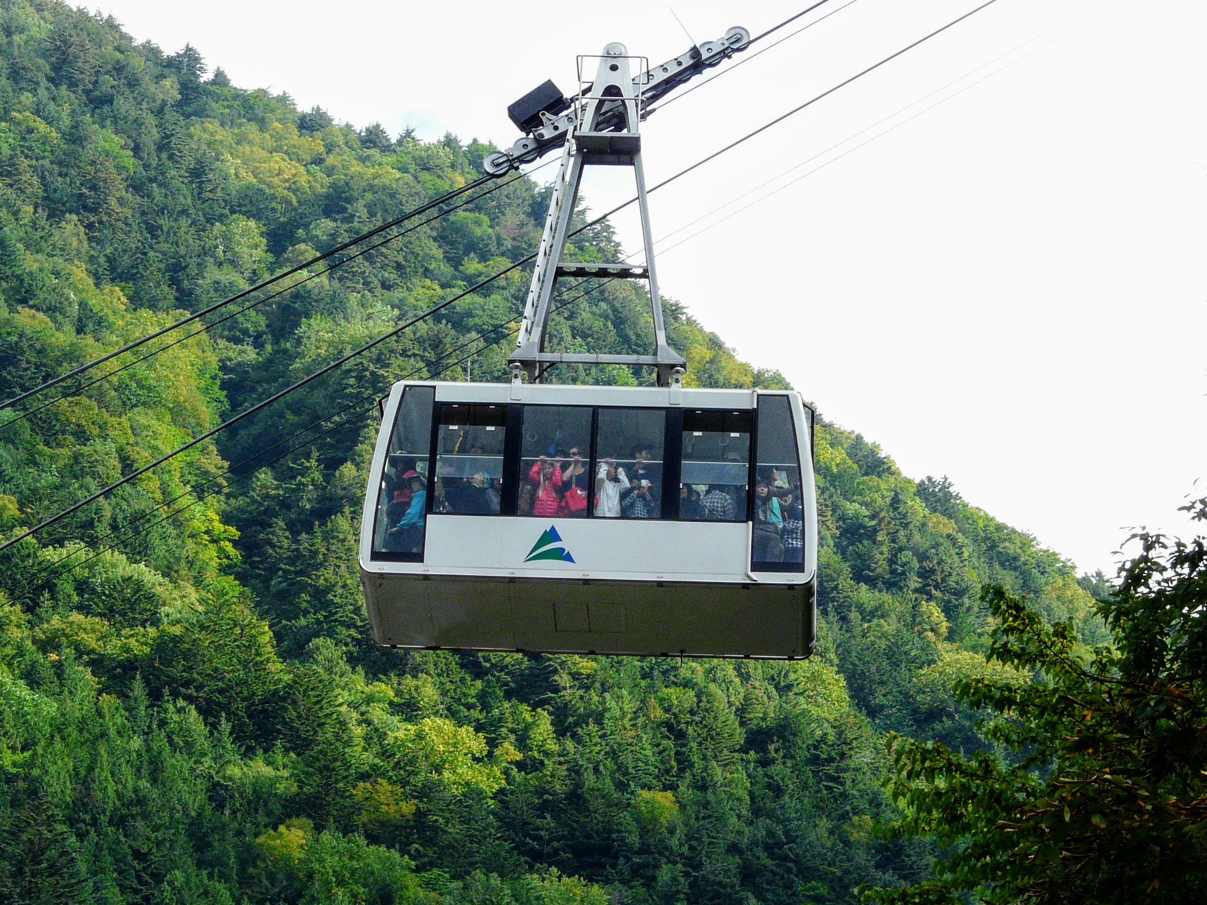 Fotografia real relacionada a Os Alpes de Gifu: a face oeste das montanhas Hida.